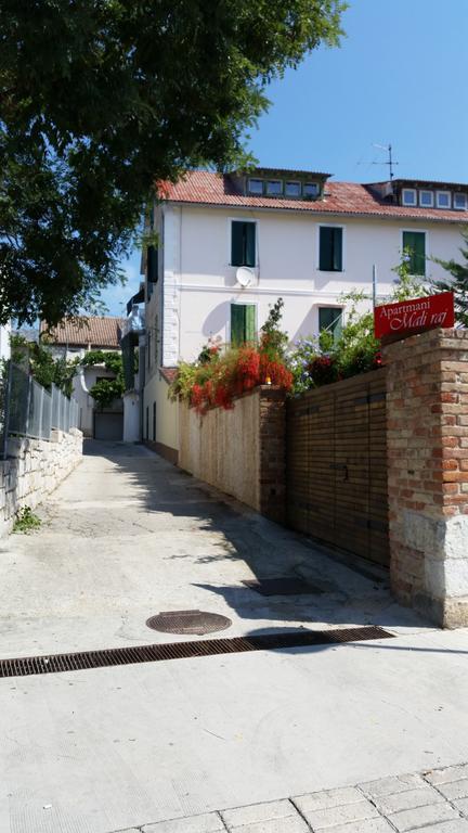 Apartments Mali Raj Vranjic Exterior photo