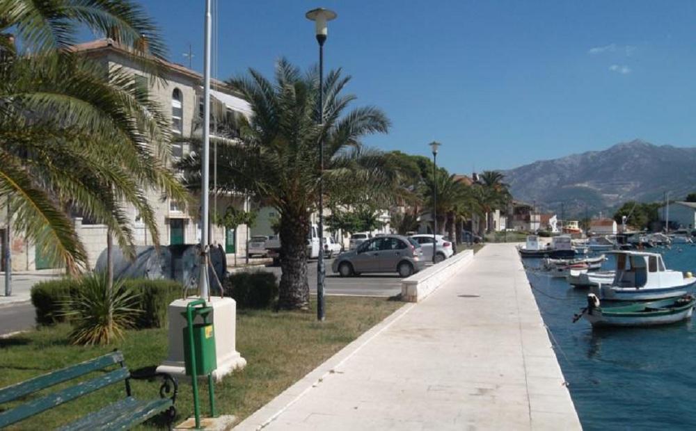 Apartments Mali Raj Vranjic Exterior photo